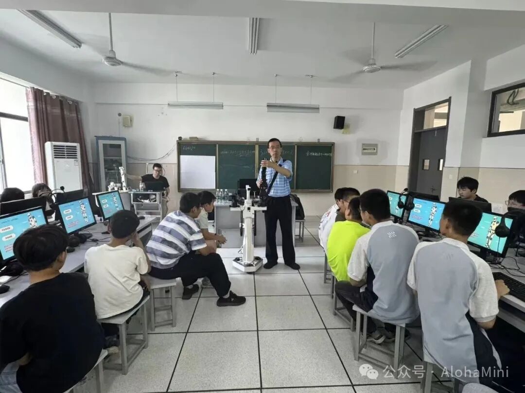 AlohaMini具身智能教育解决方案 · 图 12