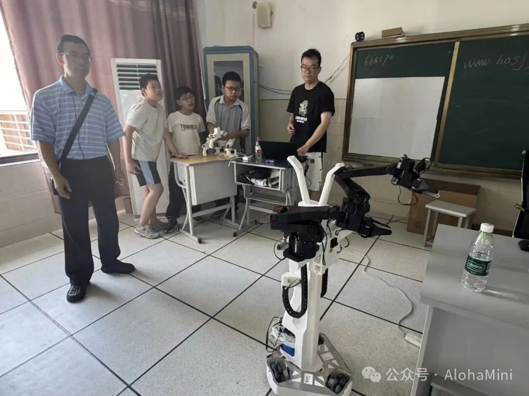 AlohaMini具身智能教育解决方案 · 图 11